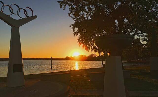 PIC OF THE DAY: @gretfit "Bring on this beautiful view tomorrow! 6:30am Wednesday morning at Lake Wendouree, for 45 min of challenging work 💪🏽& a full day of satisfaction knowing you smashed a tough session. Simply send a message to our FB to reserve your place, bookings essential! ✌🏽"
