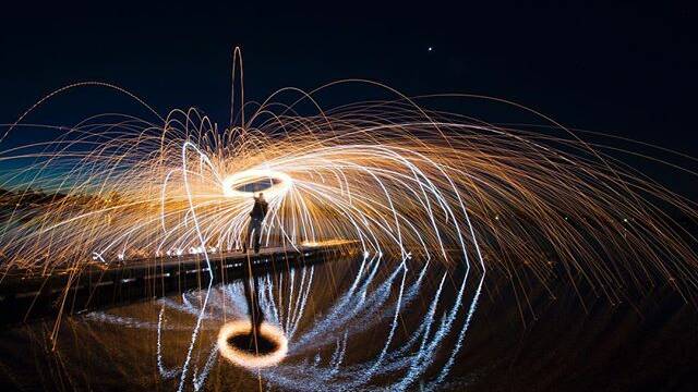 PIC OF THE DAY: @stevejollyphotography Steel Wool Spin with a a difference at Lake Wendouree #steelwool #steelwoolphotography #fire #sparks #longexposure #longexposurephotography #NikonD610 #D610 #Nikon #Ballarat #theballaratlife #reflection #icu_aussies #light_shots