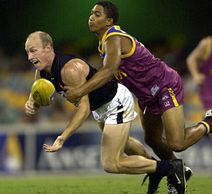 Cupido playing for Brisbane Lions in 2001.