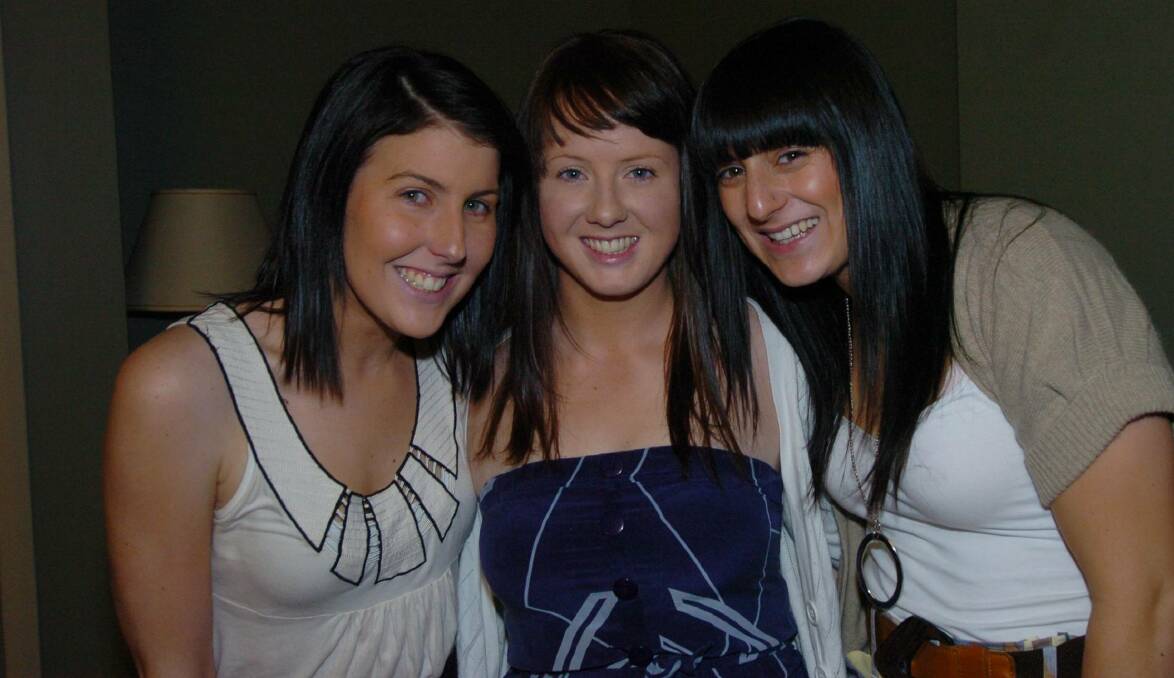 2008 - CHFL Best and Fairest medal dinner at Ballarat Lodge: Kerrie Benington, Susan Lear, Jess Rossi.