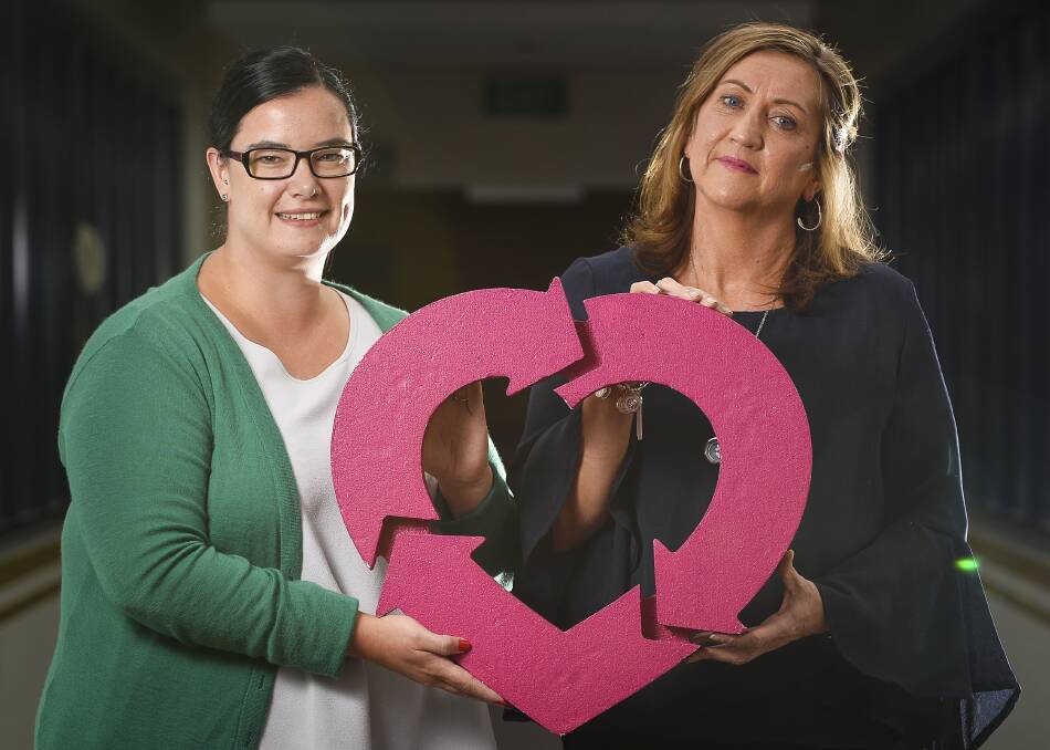 DONATE: Ballarat Health Services nurse donation specialist Larnee Kennedy and transplant recipient Jennifer Vagg. Picture: Dylan Burns