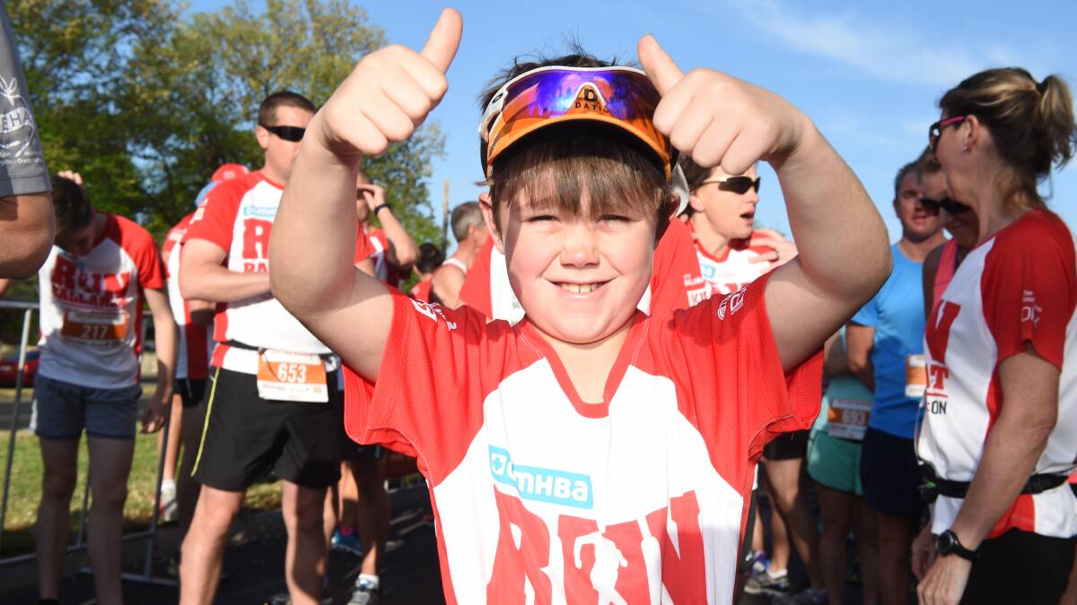 GOOD EFFORT: Bailey Tuddenham, 9, give the 2015 Run Ballarat the thumbs up.
PICTURE: KATE HEALY
