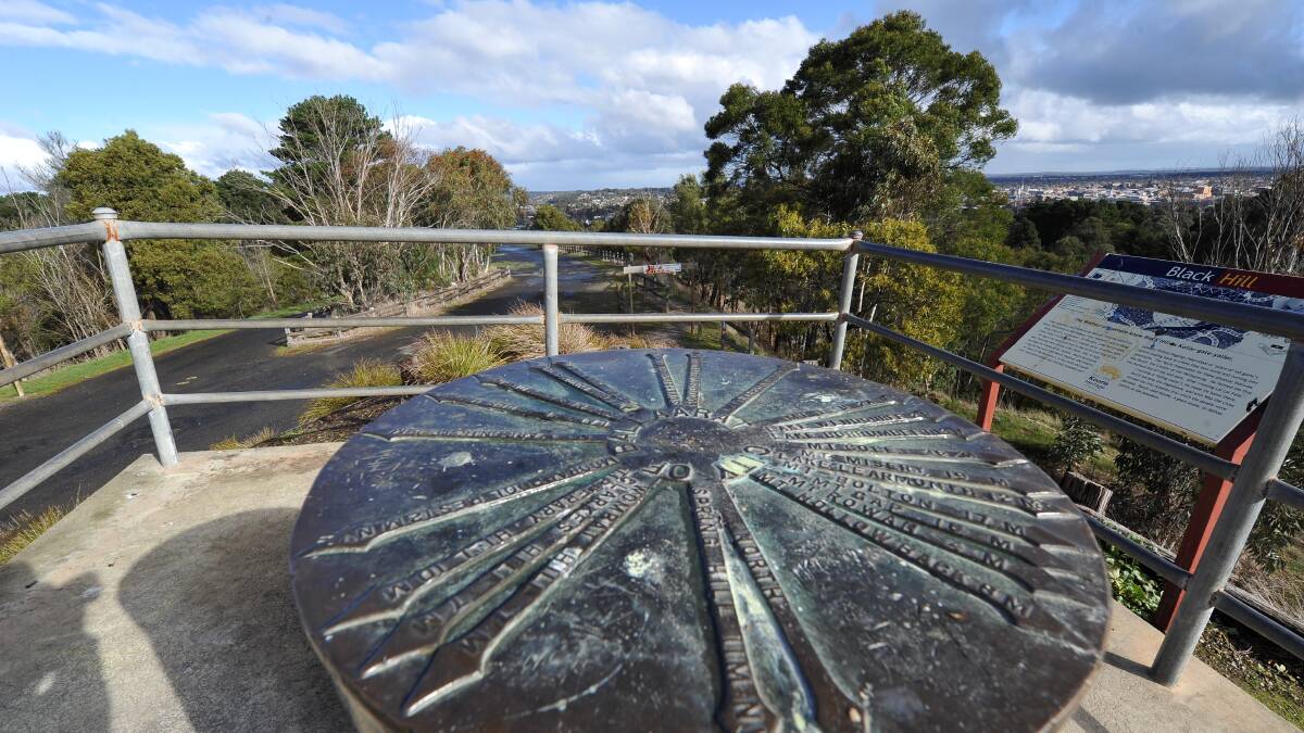 Gun fired in carjacking at Black Hill lookout