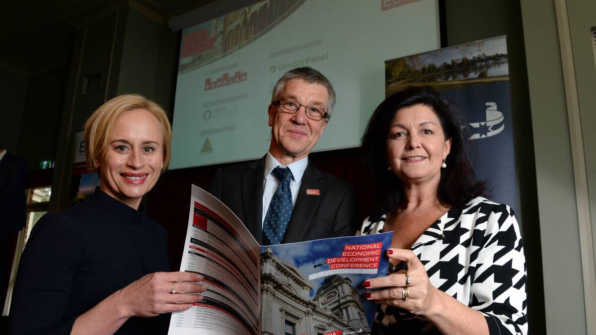 Economic Development Australia's executive officer Jacqueline Brinkman and chairman Mark Holdsworth with Ballarat City Council mayor Samantha McIntosh.