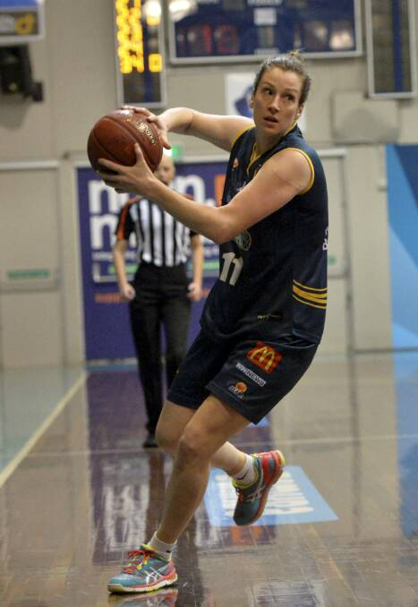 Taking charge: Kristy Rinaldi scored 10 points and amassed four rebounds in the Ballarat Rush's tight loss to Brisbane on the road.  Picture: Dylan Burns.  