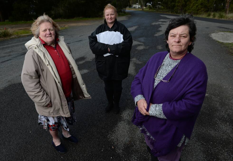 Dereel residents Ruth Uren, Tracey Taylor and Julie Donaghy circulating a petition in 2013. 