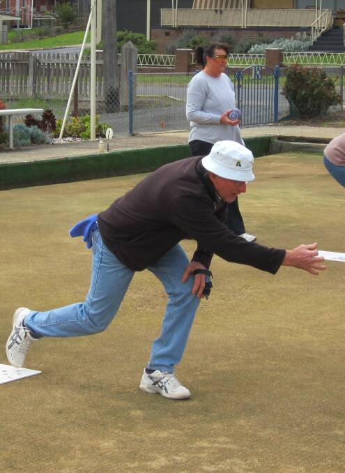 The Clunes Bowling Club is encouraging amateurs to have a go. 