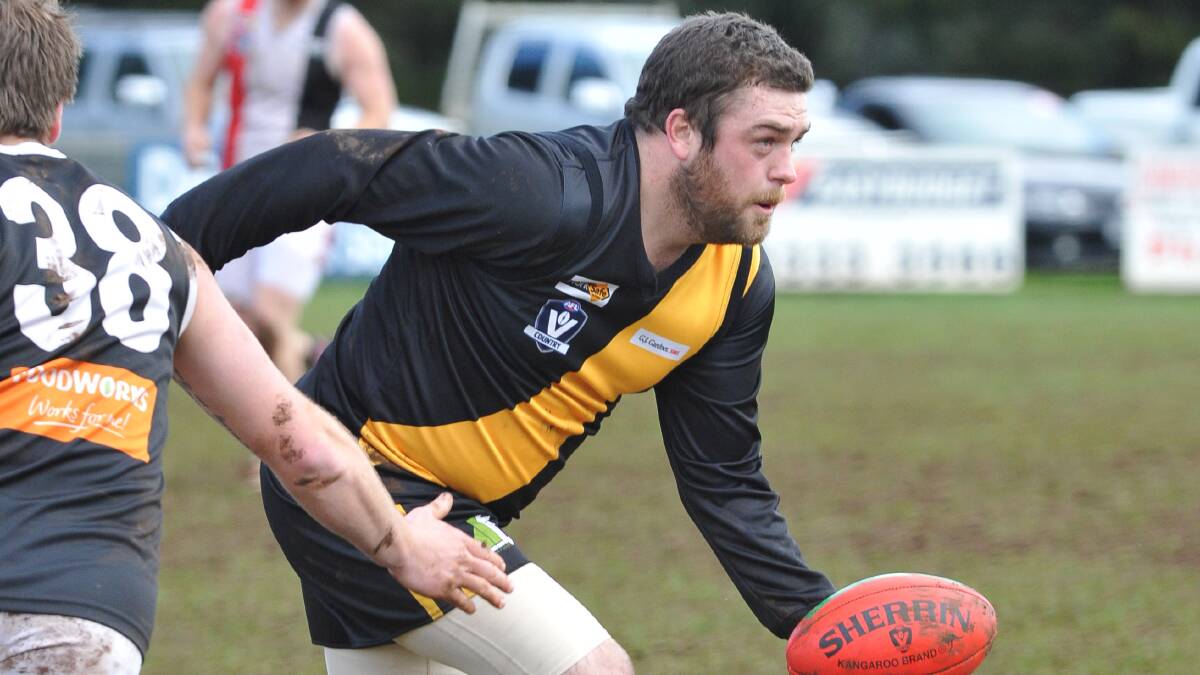 Ryan Knowles playing for Springbank in 2014.  Picture: Lachlan Bence.  