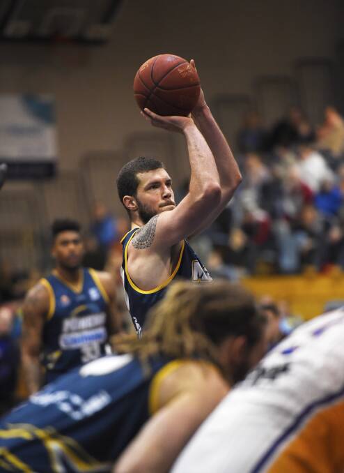 James Hunter shot a massive 36 points in the Miners' win over Canberra. 