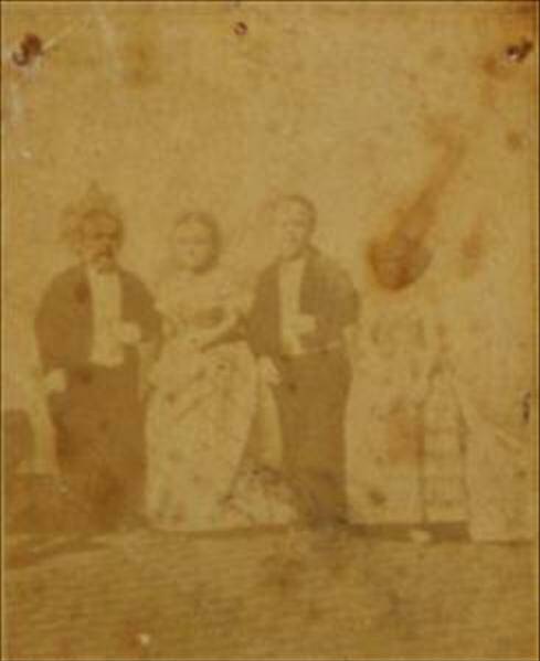 BMI guest: Tom Thumb and his wife with two other short-statured people in Ballarat in 1870. 