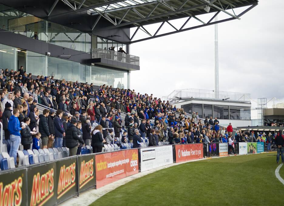 GRAND STAND: A healthy crowd 
turned out to watch the CHFL grand 
final. Picture: Luka Kauzlaric