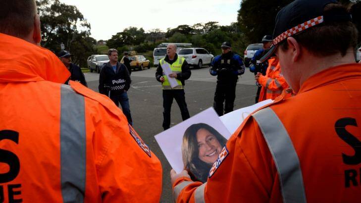 The police and SES are searching Avondale Heights and along the Maribyrnong River for missing woman Karen Ristevski.  Photo: Penny Stephens
