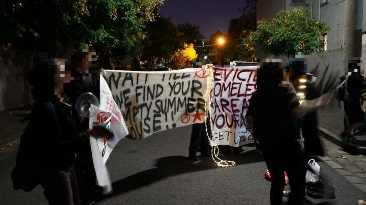The protest outside Robert Doyle's home on Saturday night. Photo: insurrectionnewsworldwide.com