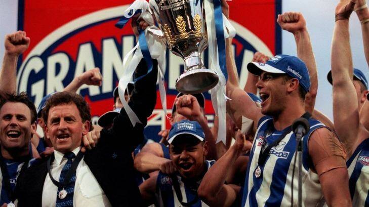 Denis Pagan with his North Melbourne premiership-winning team. Photo: Ray Kennedy