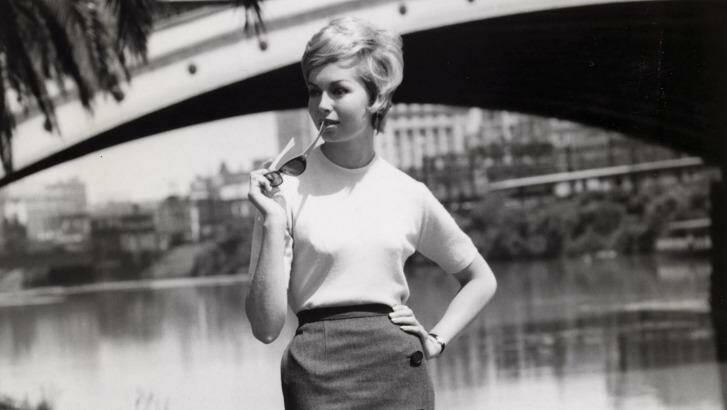 By the Yarra River at Princes Bridge, Melbourne,1961 for Sportscraft. Unidentified model.  Photo: National Gallery of Victoria
