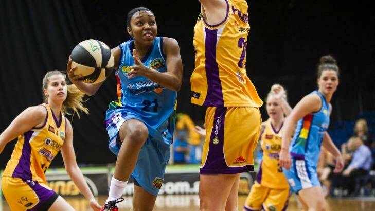 Renee Montomery during her Capitals debut against Melbourne Boomers. Photo: Rohan Thomson