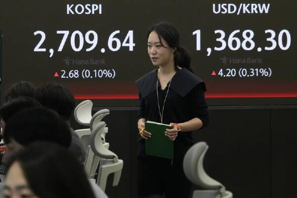 Asian shares rose with MSCI's broadest index of Asia-Pacific shares outside Japan up 0.56 per cent (AP PHOTO)