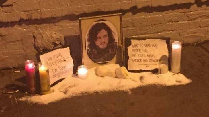 Jon Snow memorial in Brooklyn, courtesy of Twitter user @butlikesrsly. Photo: Debbie Saslaw