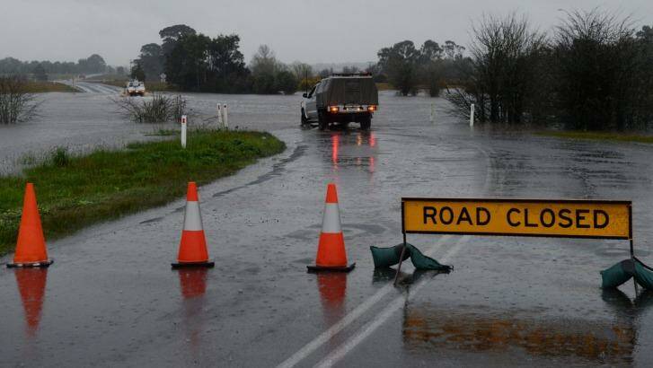 Flooding on Bells Road, Smythes Creek.  Photo: Ballarat Courier