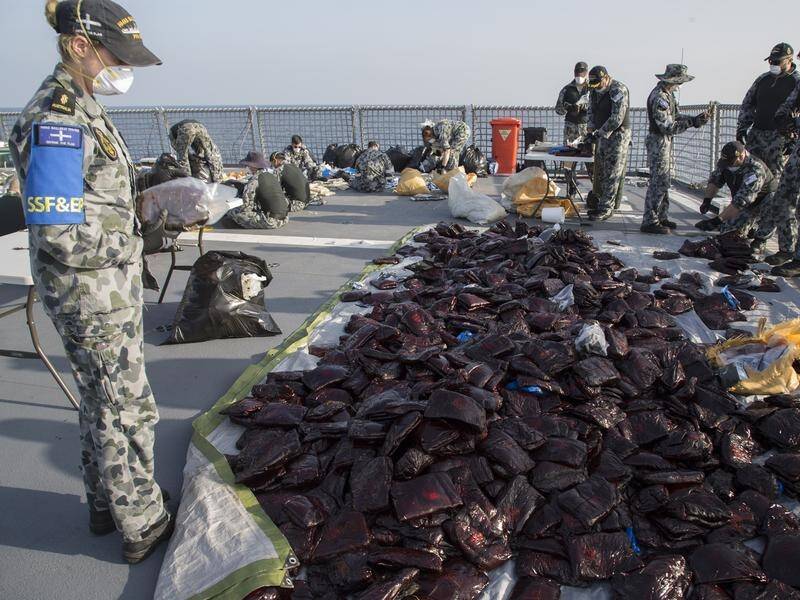 HMAS Ballarats crew has seized 3.1 tonnes of hashish in the Arabian Sea.