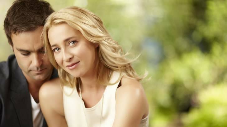 Golden girl Asher Keddie gets Gold Logie nod once again for her role in <i>Offspring</i> with Matt Lenevez, among others. Photo: John Tsiavis