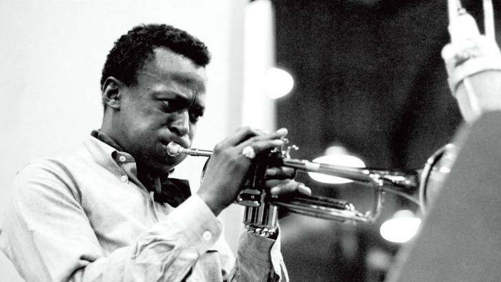 Let's be clear, that ain't singing ... Miles Davis doing what made him famous.

