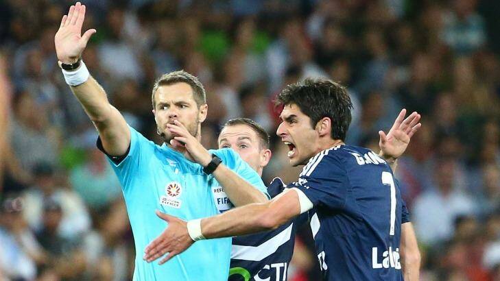 Gui Finkler of the Victory argues with referee Chris Beath after his free-kick went over the goalline but was not allowed.