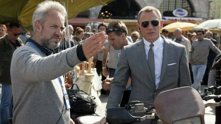 Quit ... Director Sam Mendes on the set of Bond film <i>Skyfall</i> with Daniel Craig. Photo: Stephen Ottley
