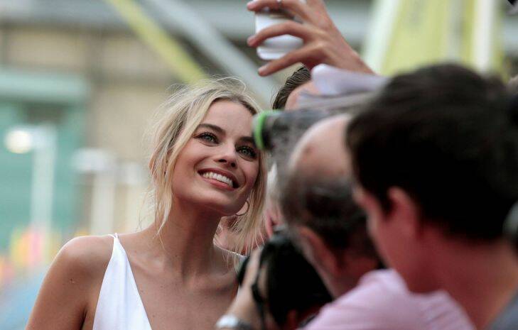 Australian actress Margot Robbie at the red carpet premiere for her new film I,Tonya at Fox Studios in Moore Park, Sydney, Tuesday, January 23, 2018. (AAP Image/Ben Rushton) NO ARCHIVING