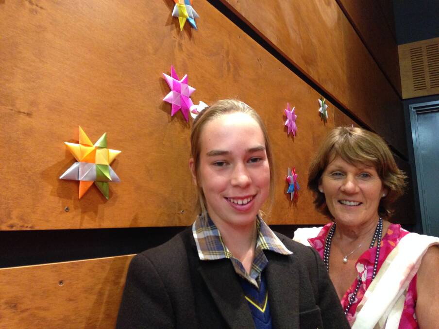 Making a stand: Ballarat Grammar year 10 student Lillian Hearn and Ballarat’s 1 Million Stars to End Violence campaign organiser Kath Milne. PICTURE: DAVID JEANS