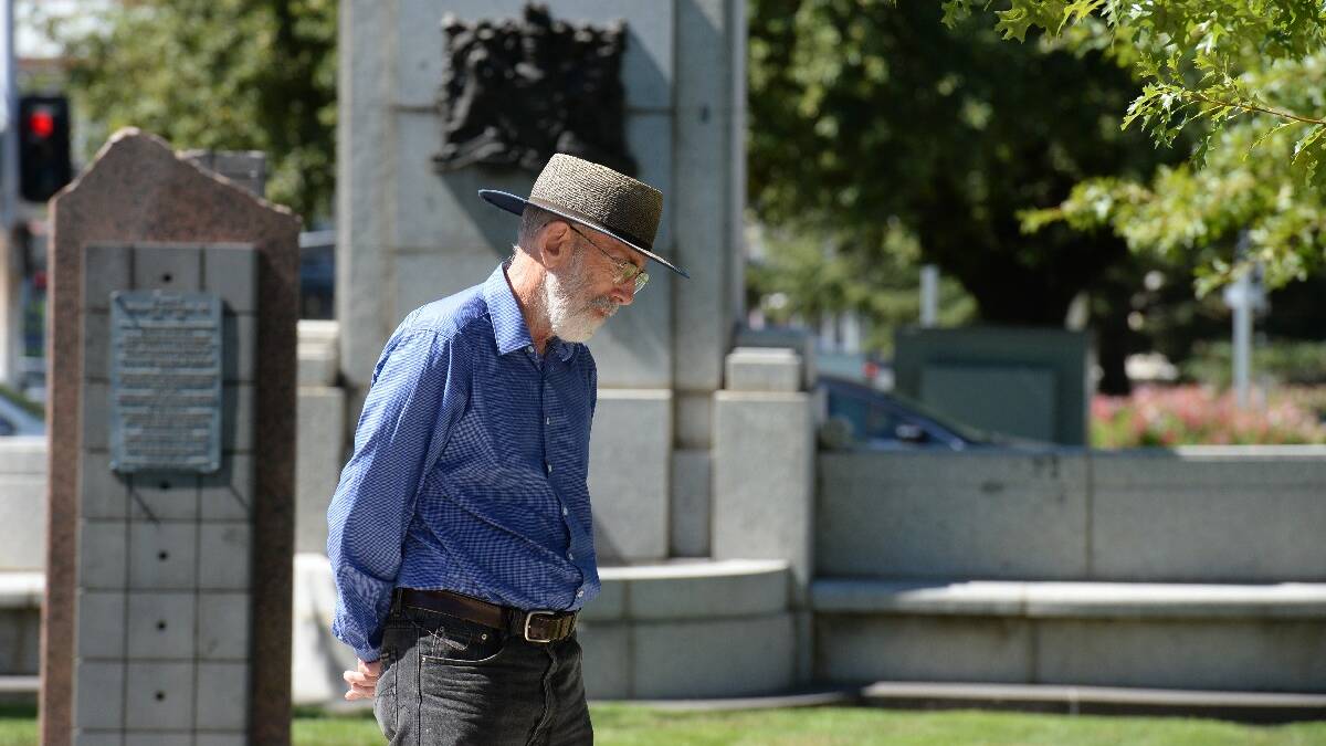 Sir Tony Robinson and his crew work with Ballarat locals while filming in the city on Thursday. PIC: KATE HEALY