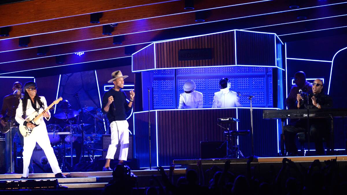 (L-R) Musicians Nile Rodgers, Pharrell Williams, Thomas Bangalter and Guy-Manuel de Homem-Christo of Daft Punk, and Stevie Wonder perform onstage during the 56th GRAMMY Awards at Staples Center on January 26, 2014 in Los Angeles, California. Photo: GETTY IMAGES