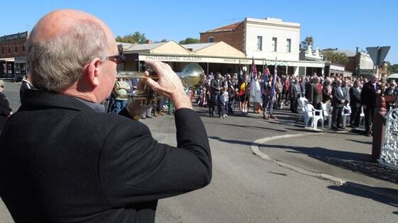 Huge crowds attend the Clunes Anzac Day service. PICTURE: MICHAEL CHESIRE