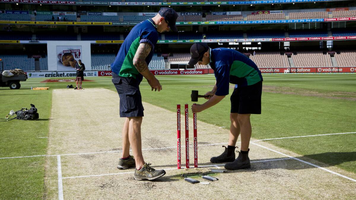 Officials hammering in the stumps before Day 1 of last year's Boxing Day Test.