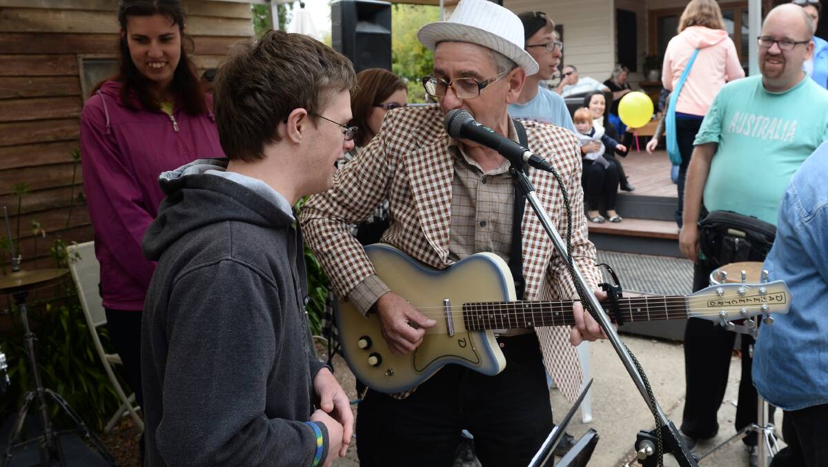 Down Syndrome Awareness Day Party @ Cafe 321, Learmonth - Joel Nuridin & Geoff Hassell play in the 'Funky Turtles'