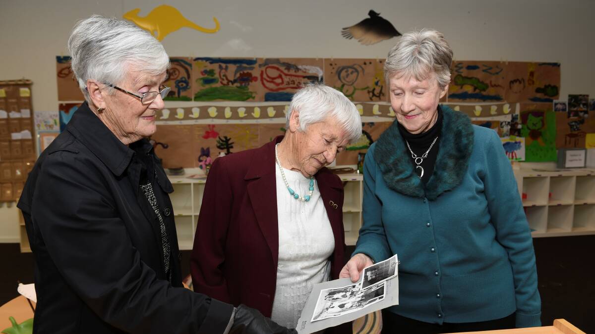  Joan Taylor, Florence Goodwin and Maree Crosbie reflect on the Buninyong Pre-School’s opening. PICTURE: LACHLAN BENCE