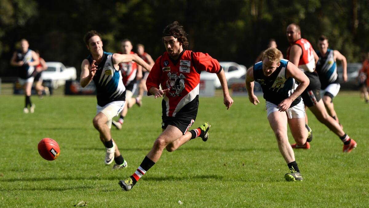 Carngham-Linton star Nathan Pring will return to Lake Wendouree in 2015. PICTURE: ADAM TRAFFORD