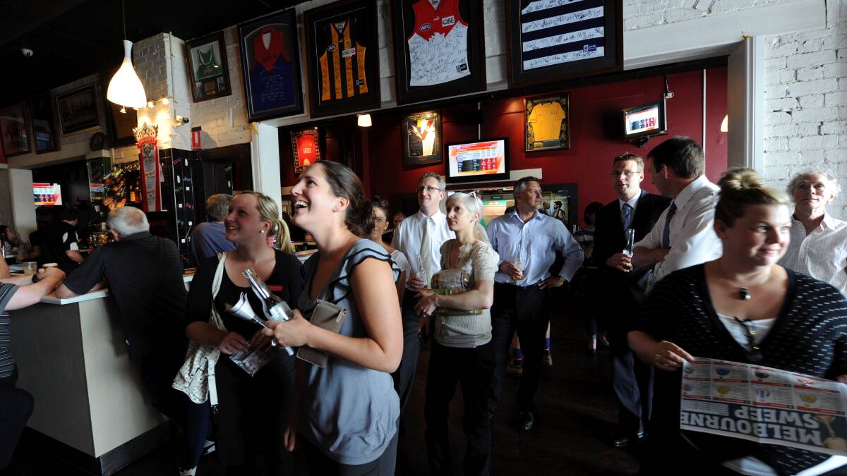 JD's Sports Bar plans to expand to the property next door, increasing its capacity to 500. 