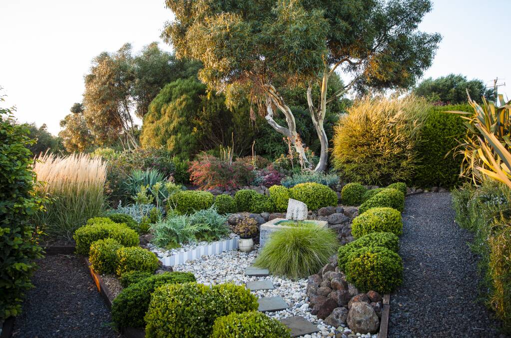 Open gardens will be held in Invermay and Dunnstown this weekend. PICTURE: Supplied.