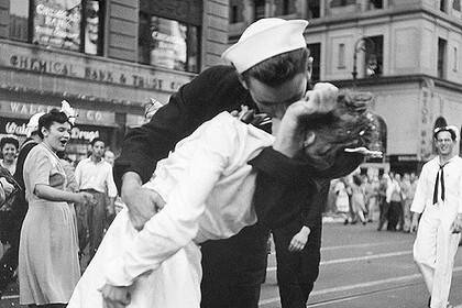 Hoax ... some have suggested the picture was made to look like this famous shot of a sailor kissing a nurse in Times Square in New York.