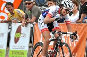 Front: Chloe McIntosh wins the Cykel series leg in Bendigo. Picture: Peter Weaving, Bendigo Advertiser