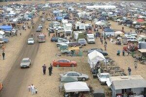 SWAP MEET: Thousands flocked to the event over the years. File picture: Andrew Kelly.