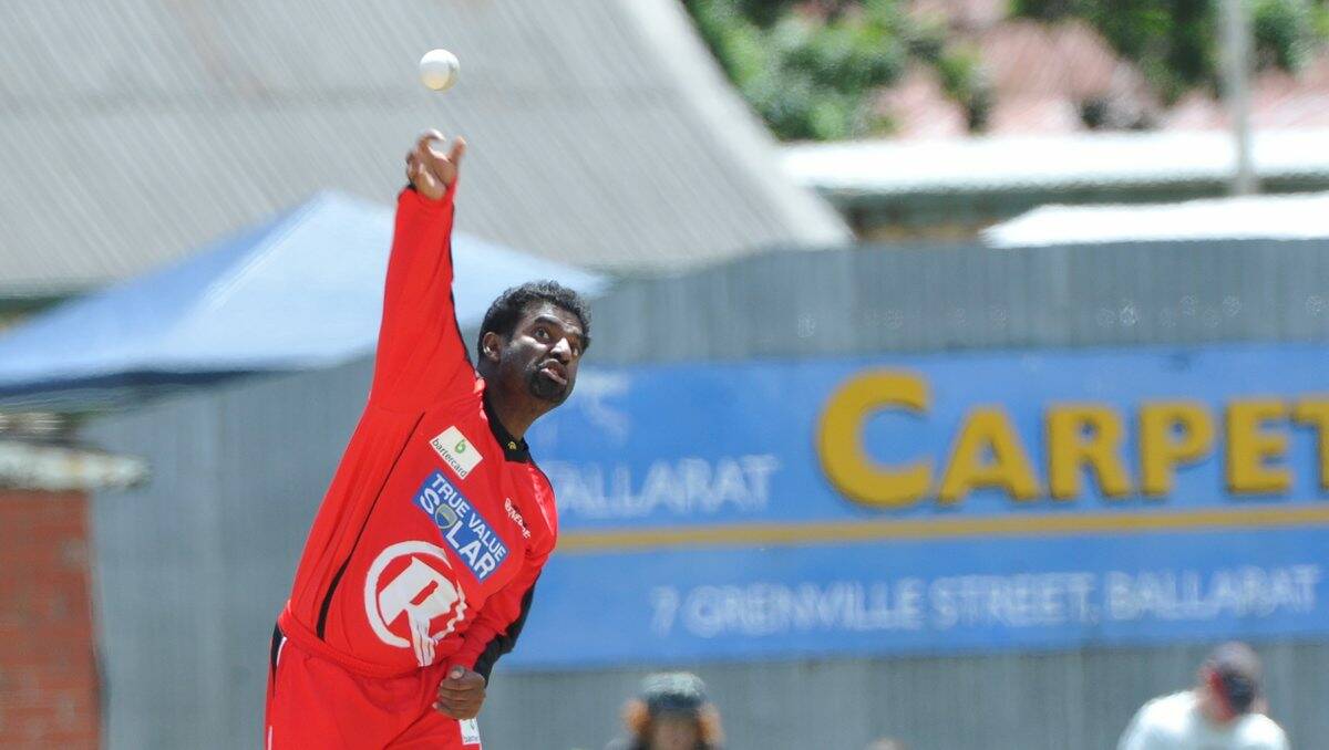 HERE IT COMES: Renegades player Muthiah Muralidaran delivers the ball in Ballarat at the weekend. PICTURE: LACHLAN BENCE