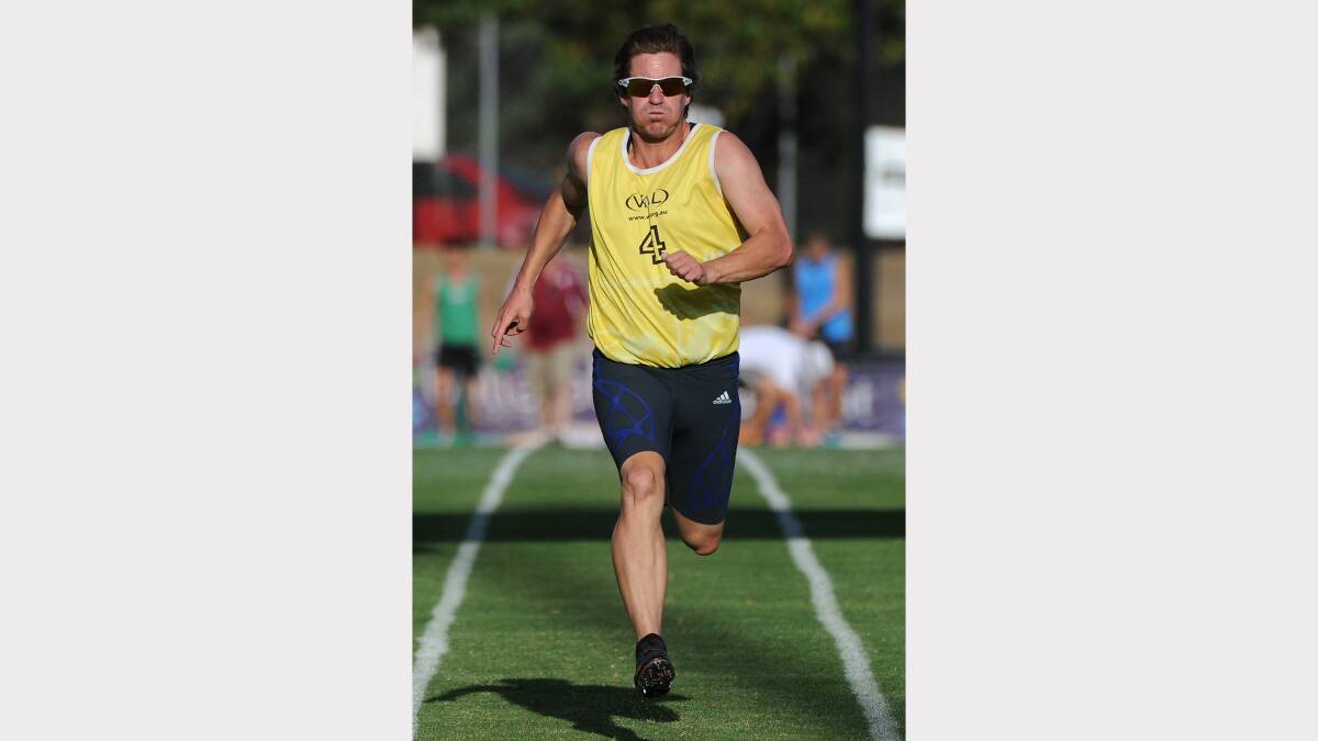 Nathan Dixon in the Heat 11 Mens 120m Gift. Picture: Justin Whitelock 