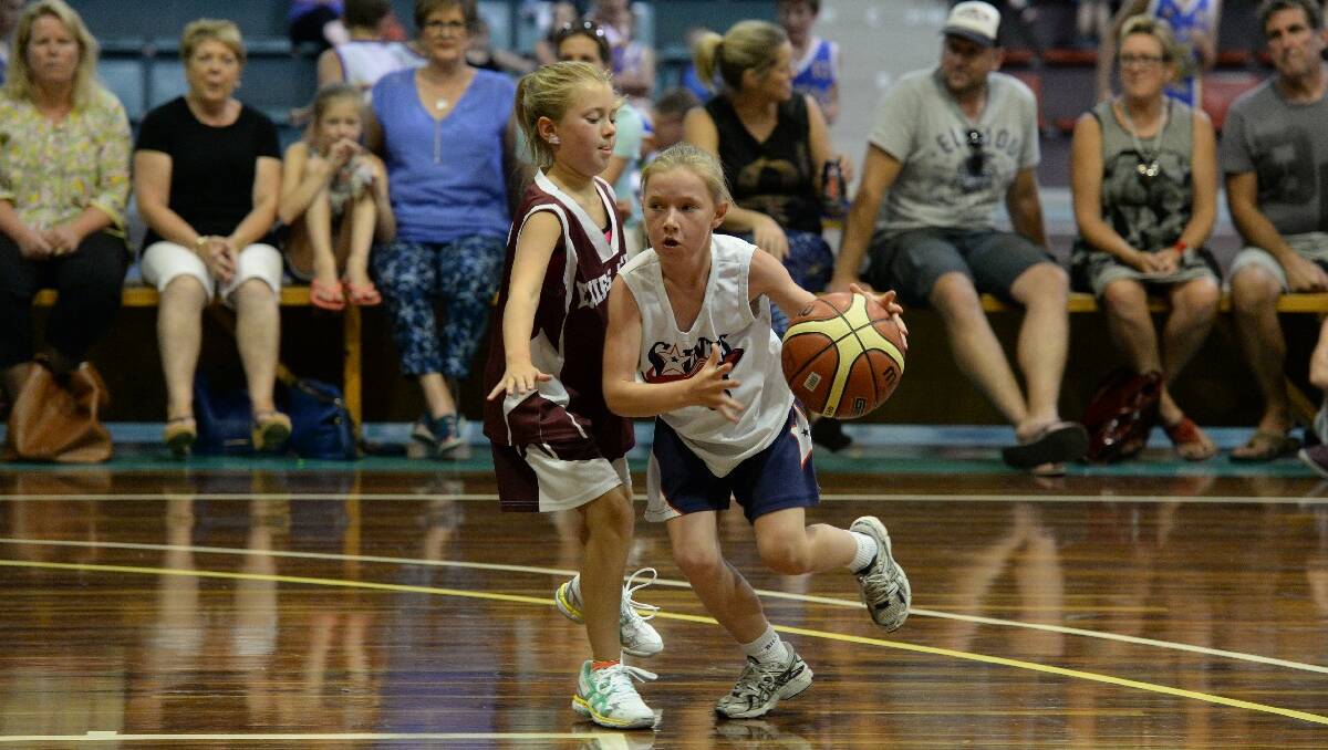 12A Girls Basketball. Chelsea Grylewicz, Exies Acmy and Rosie Todd, Saints Fever. PIC: KATE HEALY