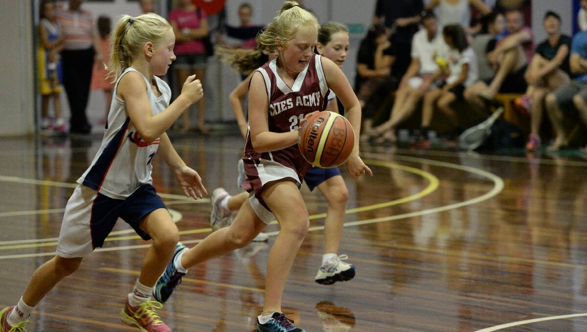 12A Girls Basketball. Libby Hutt, Saints Fever and Mackenzie Nicholson, Exies Acmy. PIC: KATE HEALY