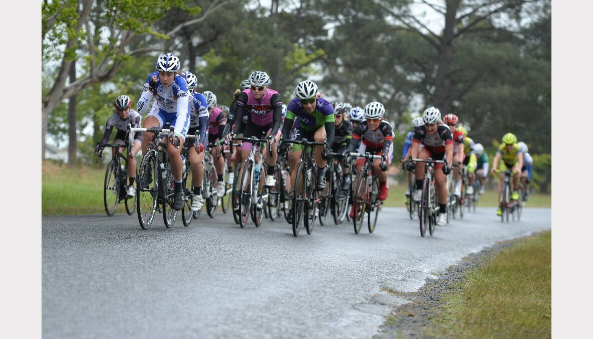 Tour of the Goldfields- Stage One- 20km Criterium at Victoria Park. PHOTO: KATE HEALY