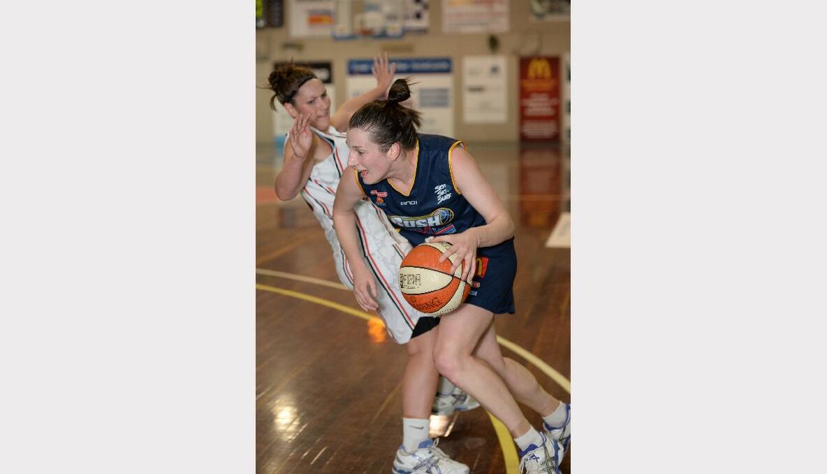 Basketball: Ballarat Rush vs Kilsyth. Kilsyth's Sarah Parsons and Rush's Kristy Rinaldi. PHOTO: KATE HEALY.
