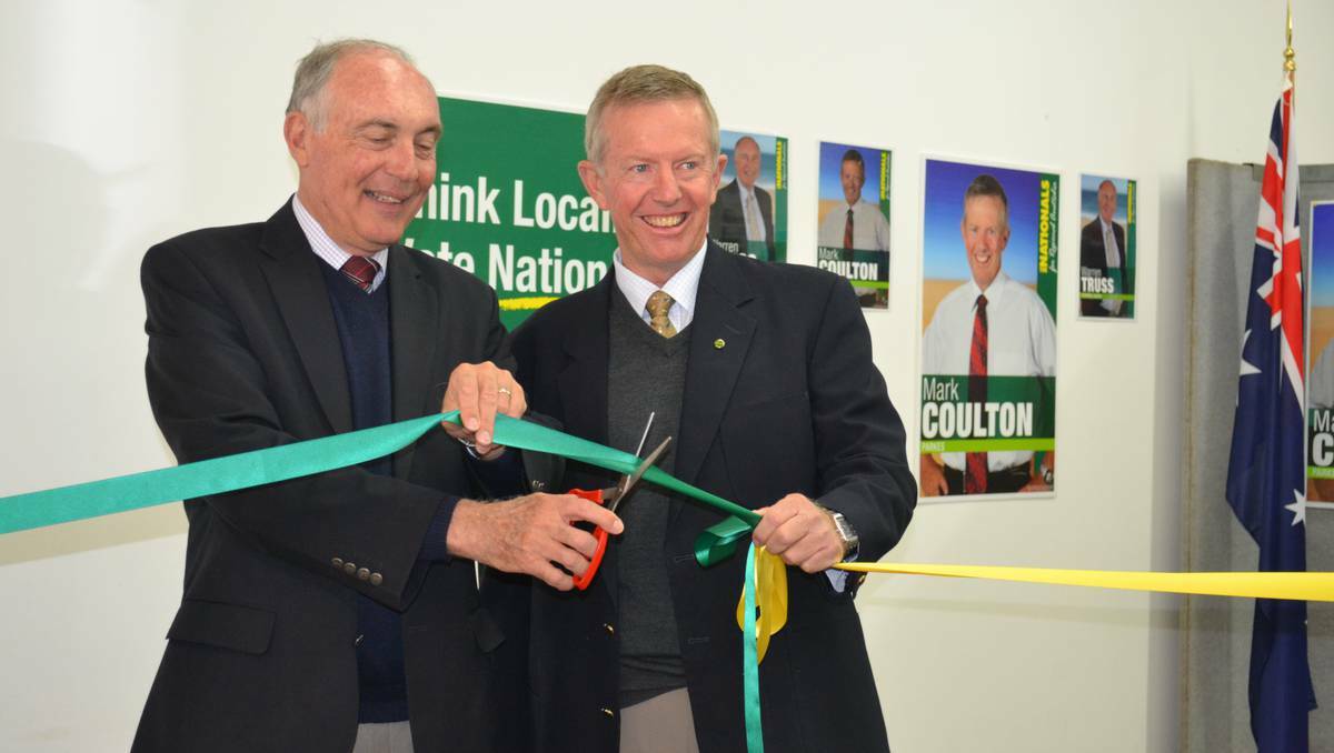 DUBBO: The Nationals leader Warren Truss cutting the ribbon to officially launch Member for Parkes Mark Coutlon's election office. Picture: Abanob Saad