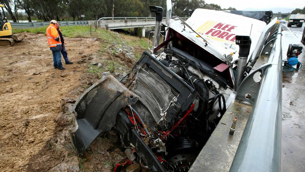 Police suspect fatigue was to blame for a Hume Freeway crash on Thursday morning at Fifteen Mile Creek on the Wangaratta bypass. The driver, from Narrandera, was pulled from the cabin through the shattered windscreen.